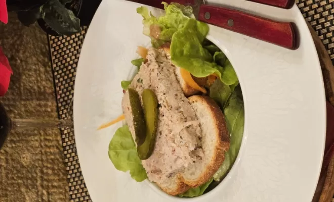 Des plats authentique , Valence, La Cantine