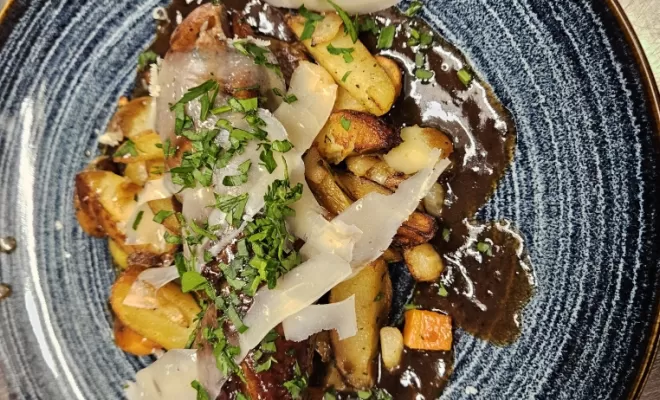 Des plats authentique , Valence, La Cantine