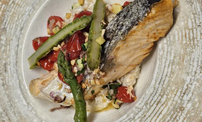 Plat, Valence, La Cantine